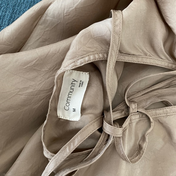 Medium Aritzia dress. Gorgeous silky fabric. EUC - Picture 6 of 9